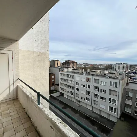 아파트 Cozy 3-bedroom On The Seafront Of T60 *